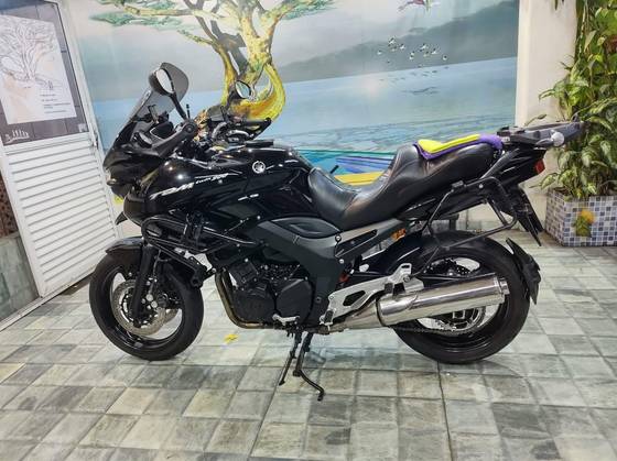YAMAHA TDM 900 
