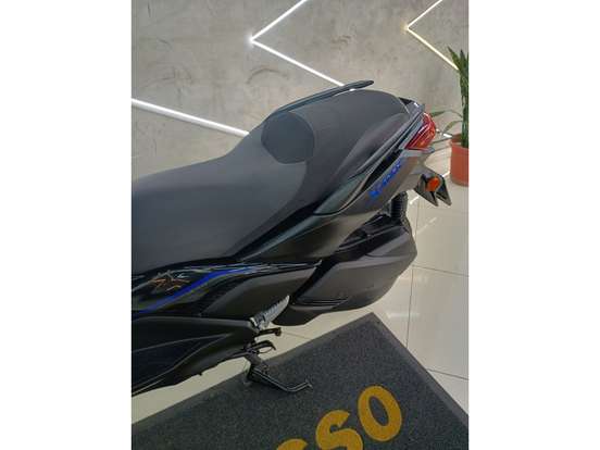 YAMAHA-XMAX 300 CONNECTED ABS-2025