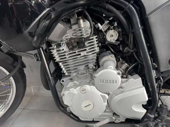 YAMAHA-XTZ 250 TÉNÉRÉ-2012
