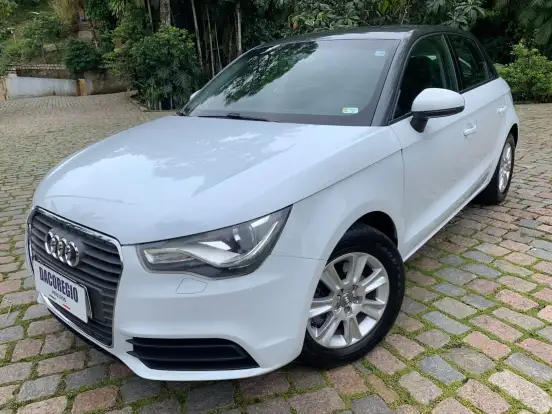 AUDI-A1-2015