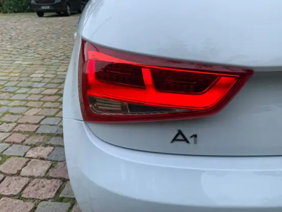 AUDI-A1-2015