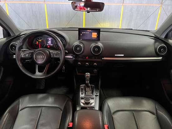 AUDI-A3-2020