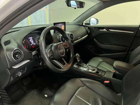 AUDI-A3-2020