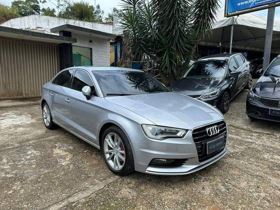 AUDI A3 1.8 TFSI SEDAN AMBITION 16V 180CV GASOLINA 4P AUTOMÁTICO