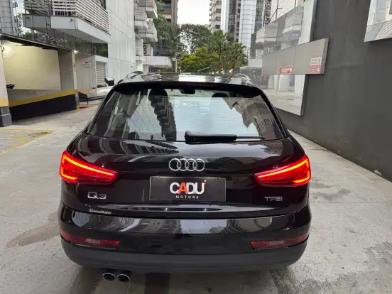 AUDI-Q3-2018