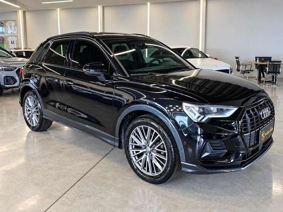 AUDI-Q3-2020