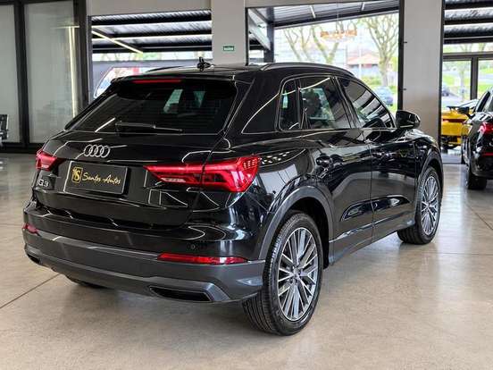 AUDI-Q3-2020