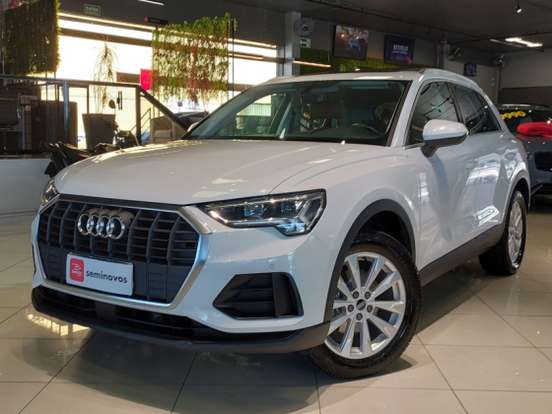 AUDI-Q3-2021