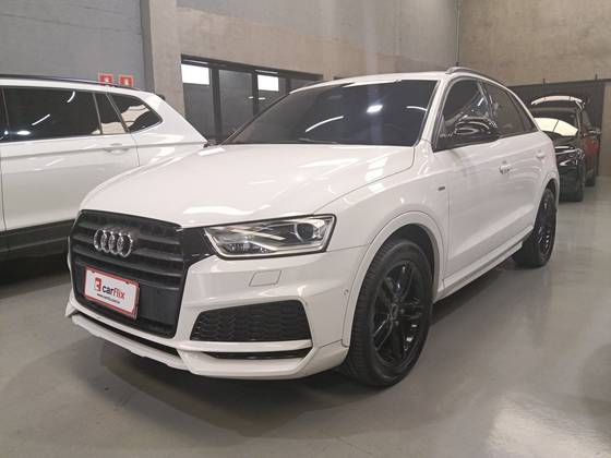 AUDI Q3 1.4 TFSI BLACK EDITION FLEX 4P S TRONIC