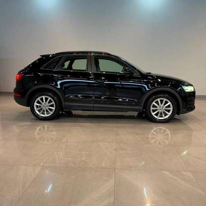 AUDI-Q3-2017