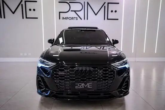 AUDI-Q3-2024