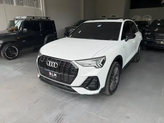 AUDI-Q3-2023