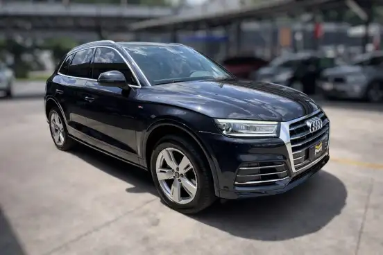 AUDI-Q5-2019