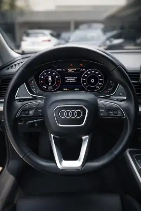 AUDI-Q5-2019