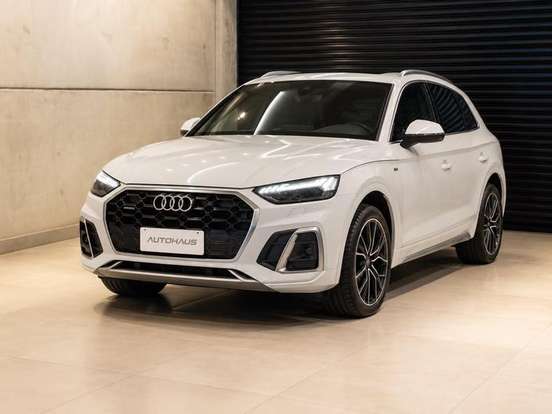 AUDI-Q5-2.0 45 TFSI GASOLINA S-LINE QUATTRO S TRONIC AUDI-Q5-2024
