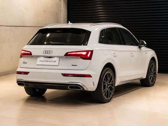 AUDI-Q5-2.0 45 TFSI GASOLINA S-LINE QUATTRO S TRONIC AUDI-Q5-2024