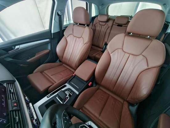 AUDI-Q5-2024
