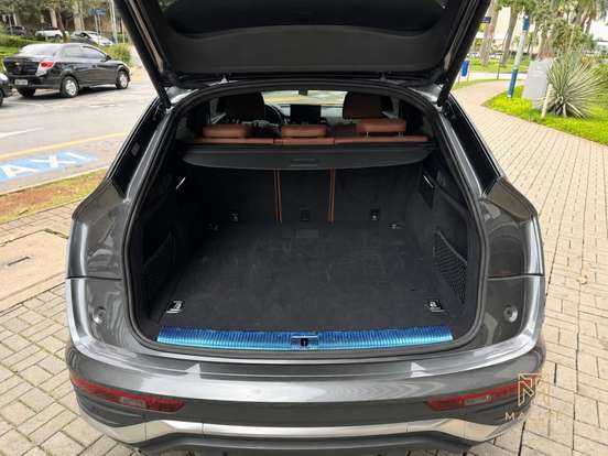 AUDI-Q5-2023