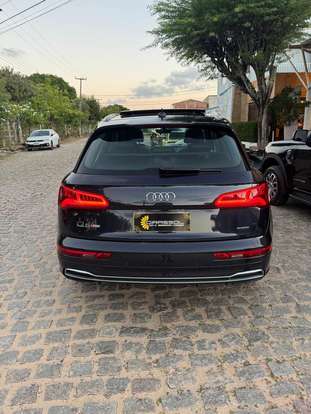 AUDI-Q5-2019
