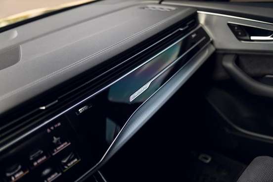 AUDI-Q7-2025