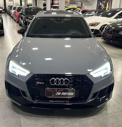 AUDI-RS4-2019