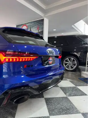 AUDI-RS6-2023