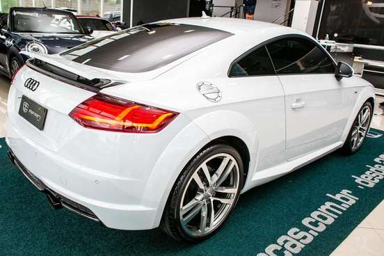 AUDI-TT-2015