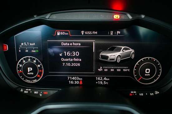 AUDI-TT-2015
