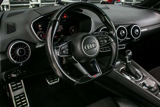AUDI-TT-2015