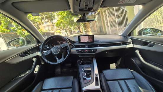AUDI-A4-2017