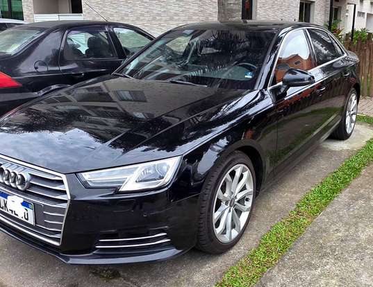 AUDI-A4-2018