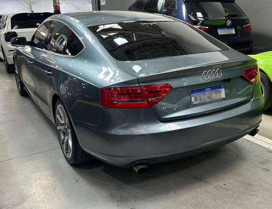AUDI-A5-2010