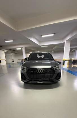 AUDI-Q3-2023