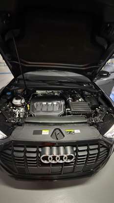 AUDI-Q3-2023