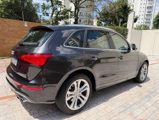 AUDI-SQ5-2015