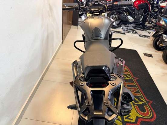 BAJAJ-DOMINAR 400-2025