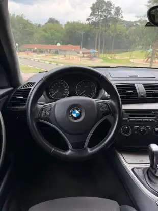 BMW-118i-1.8 UE71 16V GASOLINA 4P AUTOMÁTICO BMW-118i-2009