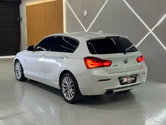 BMW-120i-2.0 16V SPORT ACTIVEFLEX 4P AUTOMÁTICO BMW-120i-2016