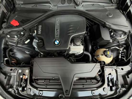 BMW-120i-2015