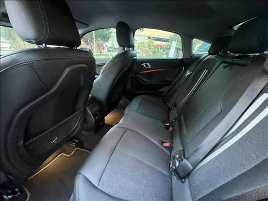 BMW-218i-2019