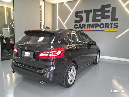 BMW-220i-2017