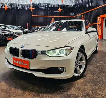 BMW-320i-2014