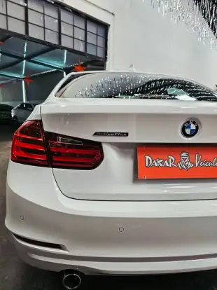 BMW-320i-2014
