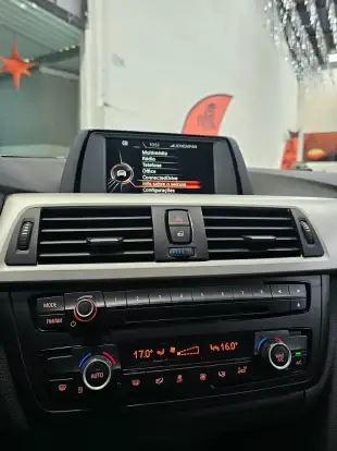BMW-320i-2014