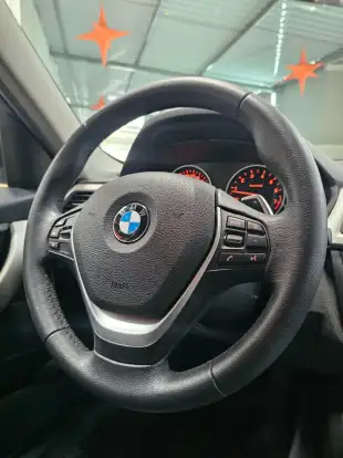 BMW-320i-2014