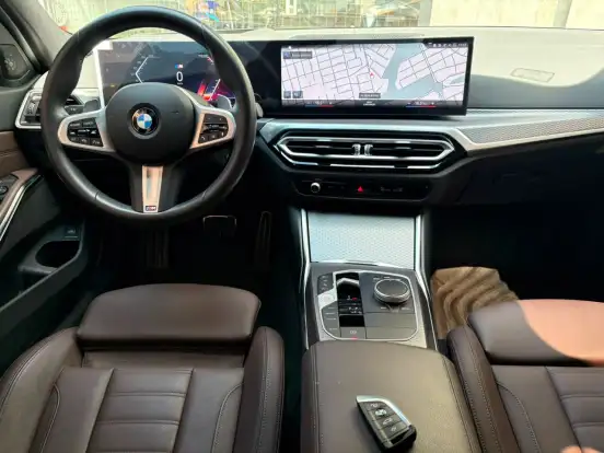 BMW-320i-2.0 16V TURBO FLEX M SPORT AUTOMÁTICO BMW-320i-2024