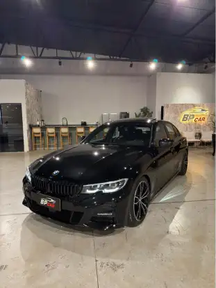 BMW-320i-2022
