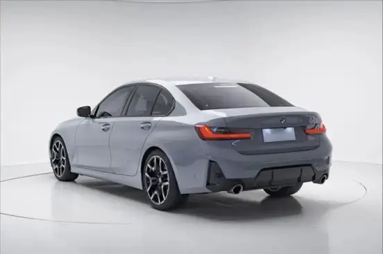 BMW-320i-2025