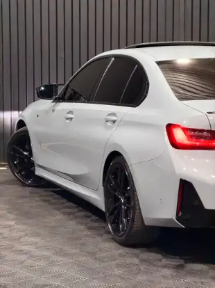 BMW-320i-2024