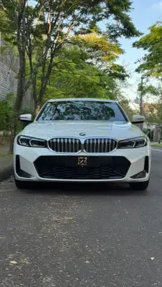 BMW-320i-2024